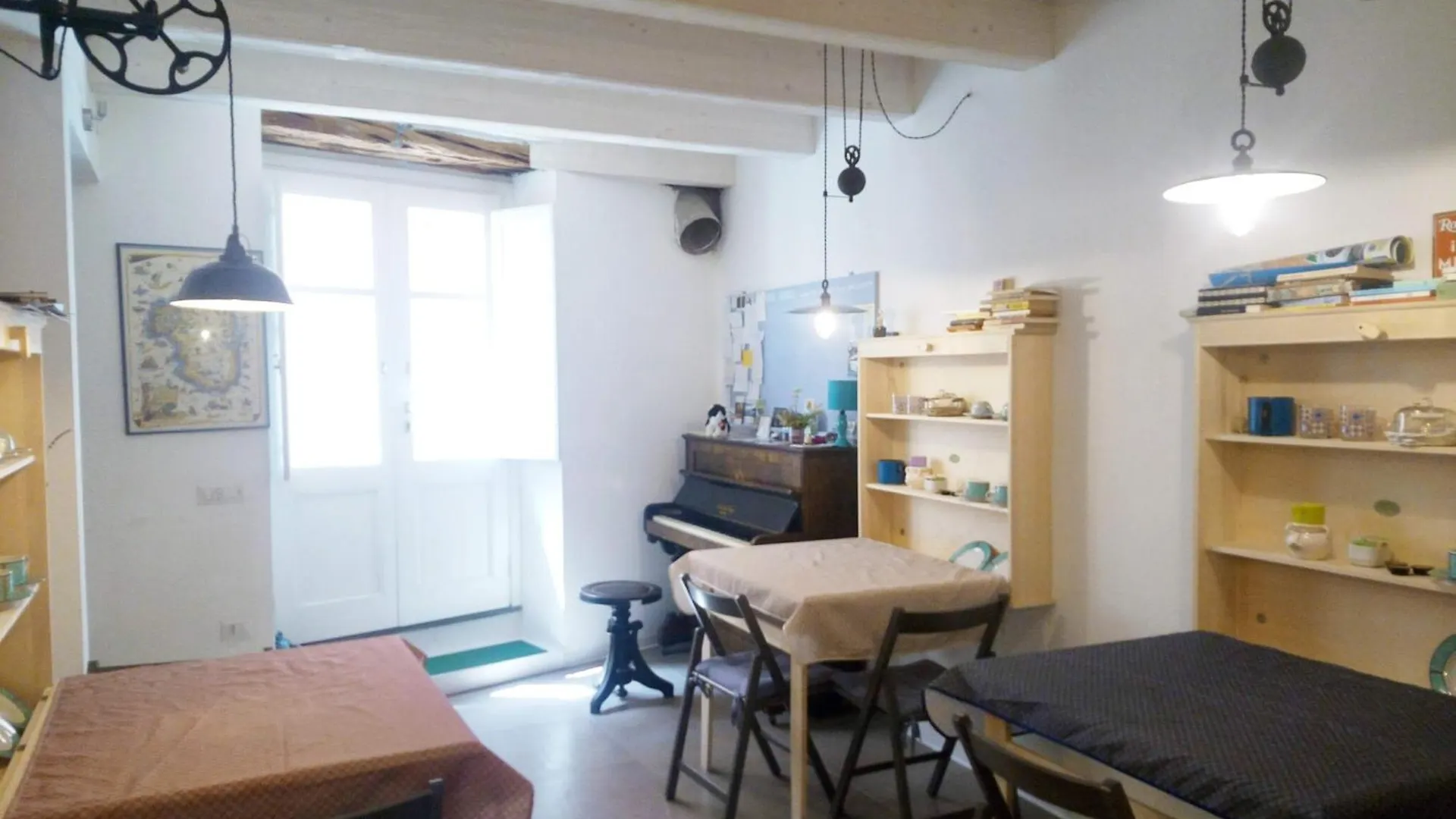 B&B Terra - Stanza Viaggio 칼로포테