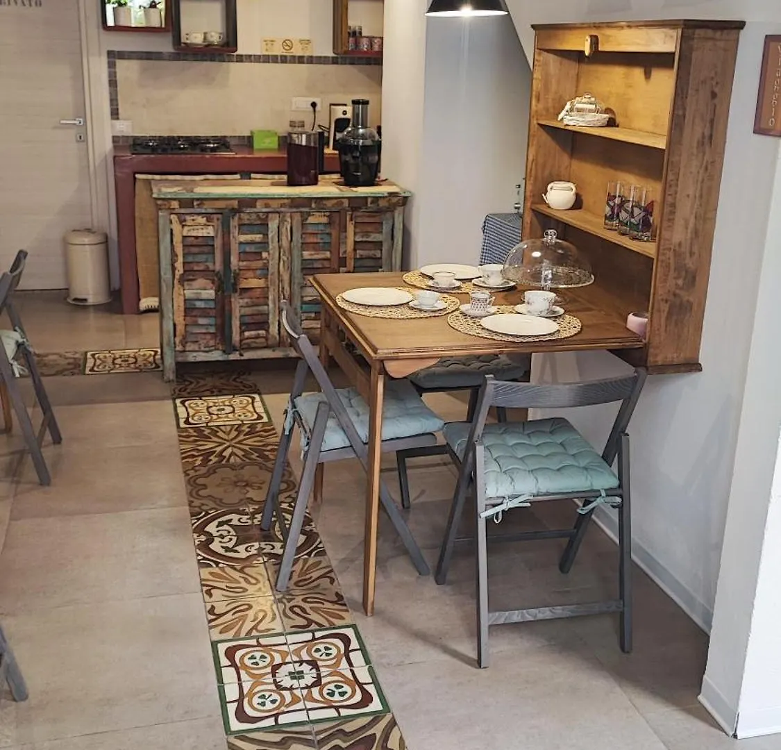 Bed and Breakfast Stanza Viaggio Carloforte  Bed & Breakfast