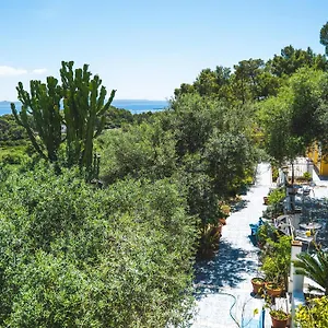 Paola Hotel